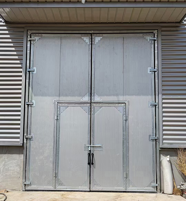 乌苏工业平开门