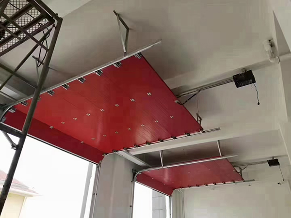 乌苏工业翻板门