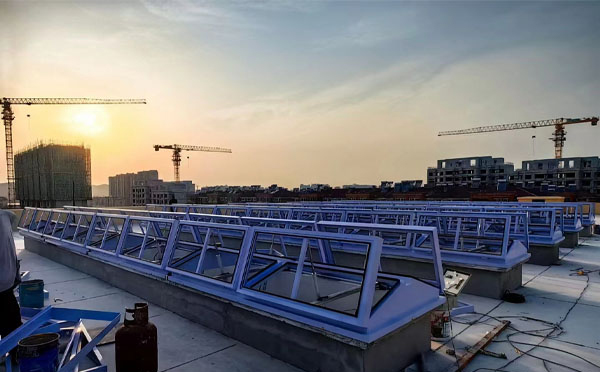 消防乌苏排烟窗工作原理