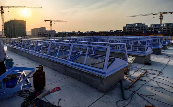 消防乌苏排烟窗怎么选择尺寸