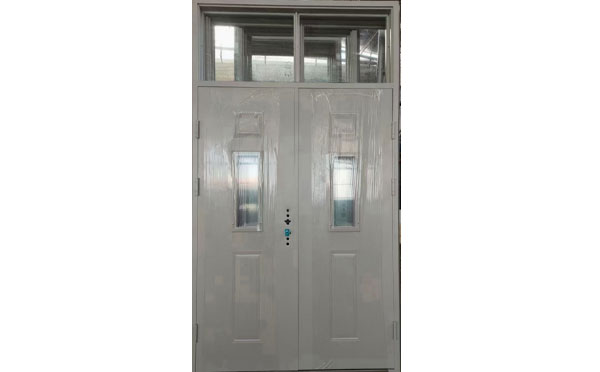 乌苏学校教室门